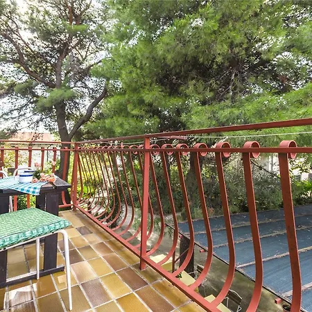 Summer Tree Guest house 3*
